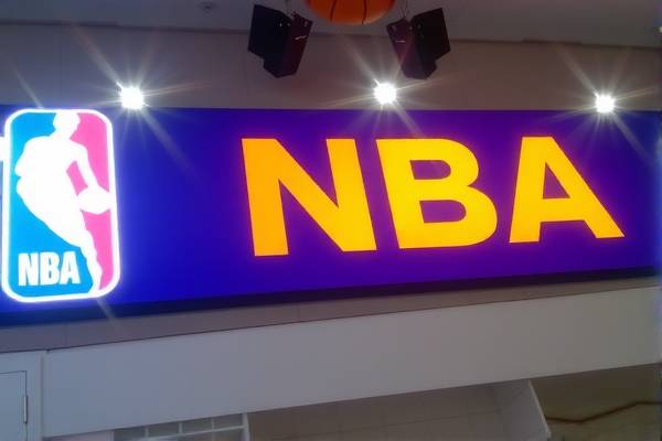 NBA录像，克利夫兰骑士的荣耀与历程  克利夫兰骑士 历程与荣耀（或历程 荣耀） 第2张