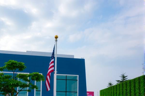 NBA蓝网与雄鹿的激烈对决—精彩录像回顾  NBA蓝网与雄鹿对决 录像回顾 第3张