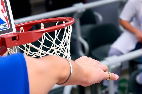 NBA导航录像,记录精彩瞬间,重温篮球传奇 NBA导航录像 篮球传奇瞬间 第3张 NBA导航录像,记录精彩瞬间,重温篮球传奇 NBA导航录像 篮球传奇瞬间 第3张